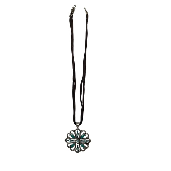 Boho Pendant Necklace Silver Tone Green Beads Faux‎ Suede Cord 17 Adjustable - Picture 2 of 4